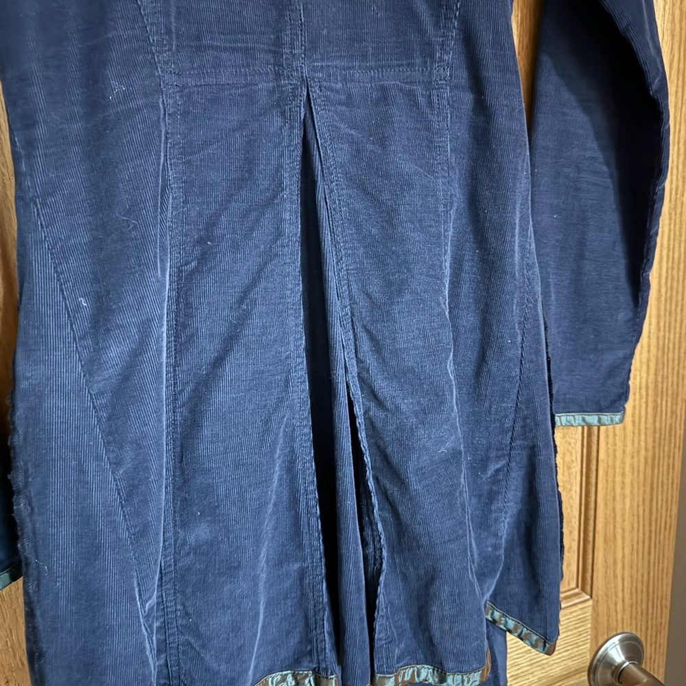 Vintage - Women's Navy Tailored Long Jacket - Floral Lined - Picture 3 of 6